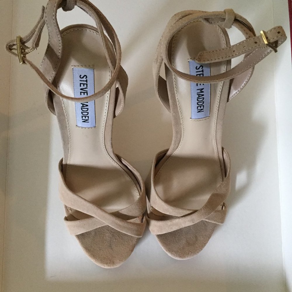 Steve Madden Xandyy Suede Heels